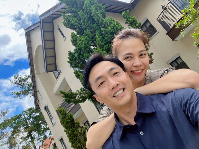 Cường Đô La được nhận xét là người đàn ông của gia đình, hết lòng vì vợ con.&nbsp;