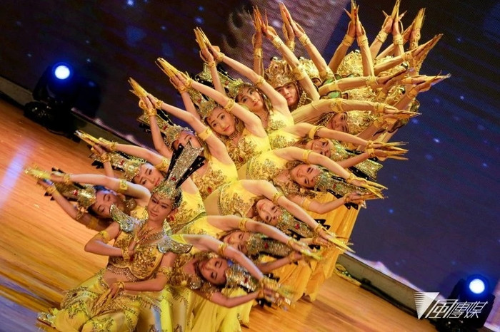 Nữ vũ công câm điếc trong tiết mục múa Phật bà nghìn tay từng khiến thế giới sửng sốt giờ ra sao? Ảnh 2