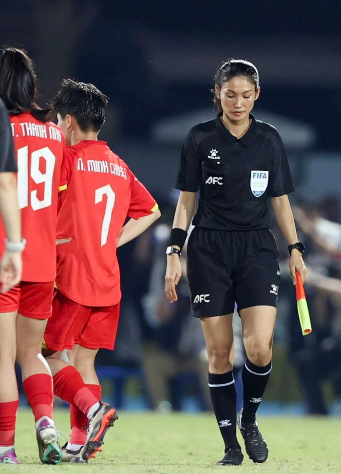 Trang chủ AFC đã chính thức có thông tin nhìn lại năm 2025, và không có gì đến 'pha việt của năm 2025' về trọng tài Lào. Ảnh: Anh Đồng