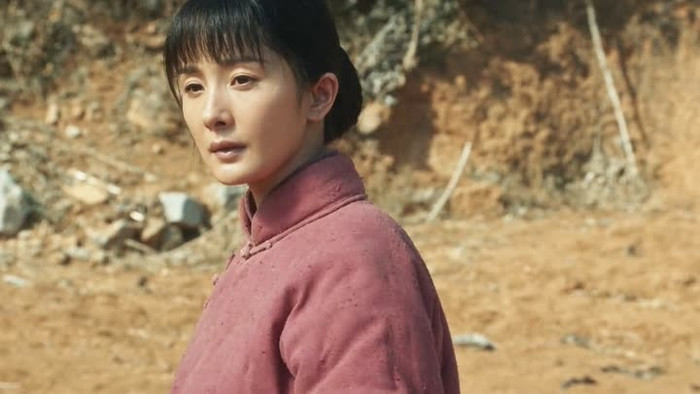 Khán giả nhận xét Dương Mịch diễn cứng, đôi mắt thiếu sức sống.