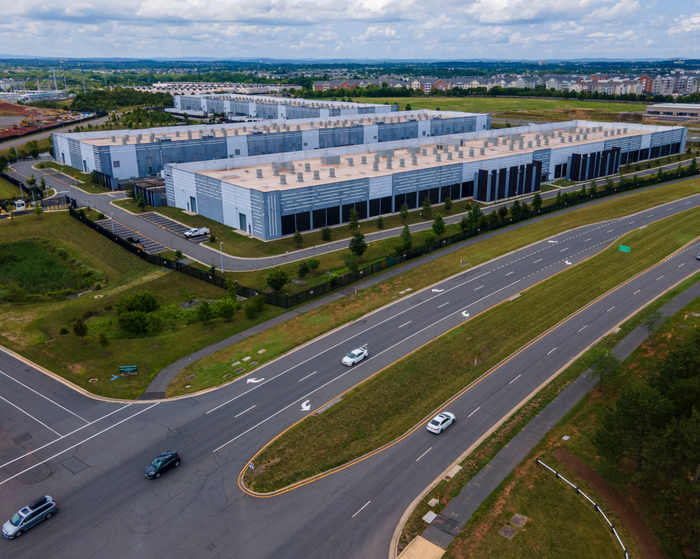 Các trung tâm dữ liệu trải rộng khắp toàn cầu. Ảnh: AP