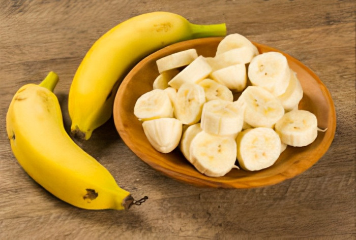 Cụ bà sống thọ còn có thói quen ăn chuối. (Ảnh minh họa từ Internet)