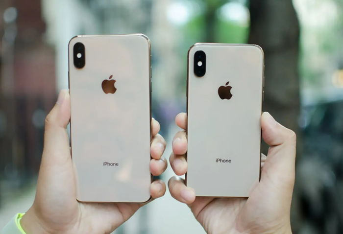 Chiếc điện thoại 5 triệu của ca sĩ Hương Tràm.