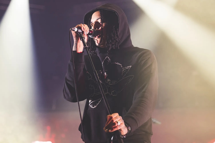 Nam ca sĩ nổi tiếng Poorstacy qua đời ở tuổi 26 khiến làng giải trí bàng hoàng.