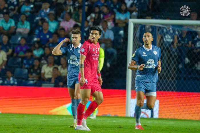 Hậu vệ Đoàn Văn Hậu đã tái xuất đầy ấn tượng. Ảnh: CLB CAHN