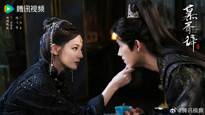 Mối tình vượt ranh giới người và ma của Địch Lệ Nhiệt Ba và Trần Phi  Vũ trong phim - Ảnh: Weibo