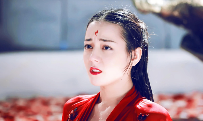 Địch Lệ Nhiệt Ba đã tỏa sáng trong Tam Sinh Tam Thế Thập Lý Đào Hoa.