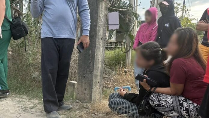 Nhận tin dữ về chồng, người vợ khóc đến ngất xỉu sau khi đến hiện trường Ảnh 3