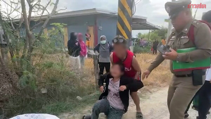 Nhận tin dữ về chồng, người vợ khóc đến ngất xỉu sau khi đến hiện trường Ảnh 2