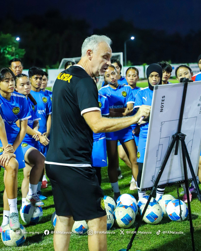 Tin trưa 5/12: Việt Nam phải thắng đậm Malaysia để không bị loại Ảnh 1