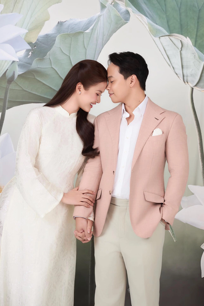 Á hậu Hương Ly và ông xã doanh nhân.