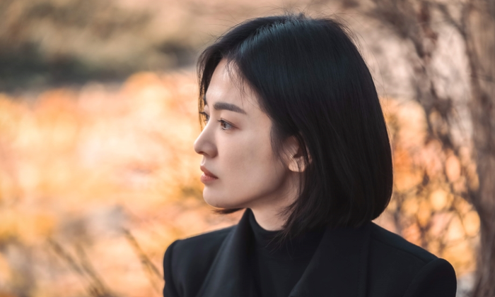 The Glory khắc họa chi tiết những năm tháng địa ngục của Moon Dong Eun