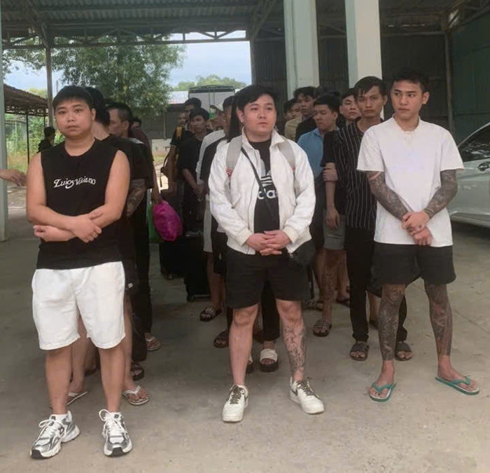 Mai Danh Minh cùng các đối tượng khác trong đường dây.