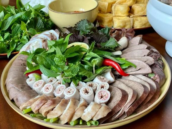 Gan, lòng, nội tạng động vật cần chế biến ở nhiệt độ cáo, trong thời gian dài để đảm bảo an toàn sức khỏe khi ăn. (Ảnh minh họa từ Internet)