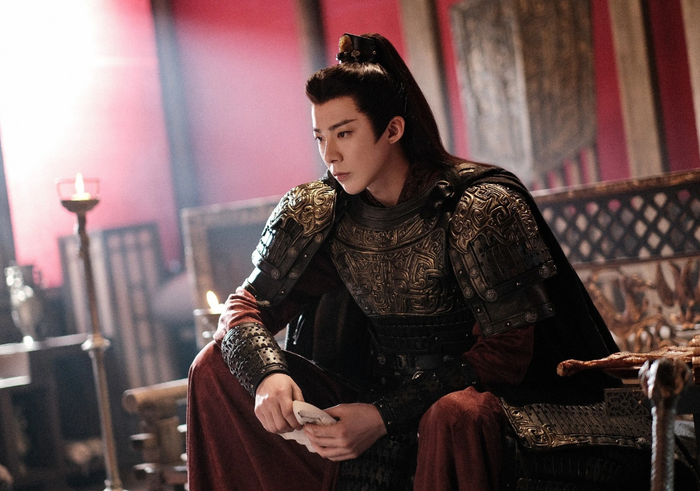 Tạo hình cổ trang sắc lạnh của Lưu Vũ Ninh trong Chiết Yêu