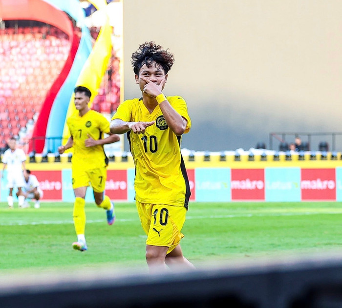 Truyền thông Thái Lan đã ngợi khen Malaysia quá hay khi bùng nổ đánh bại Lào 4-1, lấy ngôi đầu bảng B trước “chung kết sớm” gặp Việt Nam. Ảnh: FAM