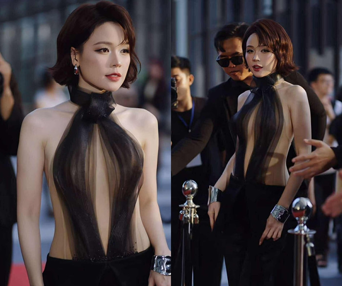 Sam diện trang phục táo bạo. (Ảnh chụp màn hình)