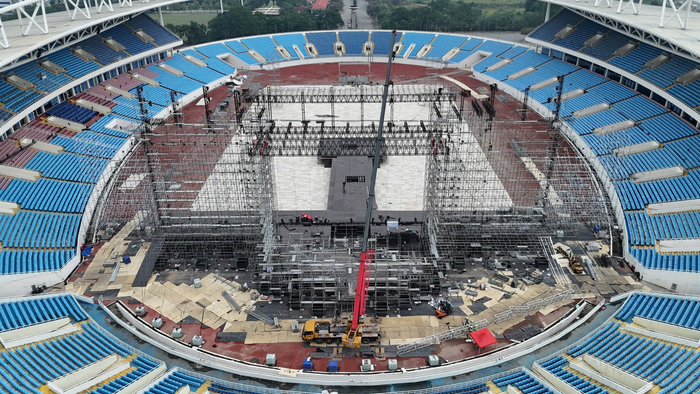 Choáng với sân khấu liveshow 40.000 khán giả của Mỹ Tâm Ảnh 2