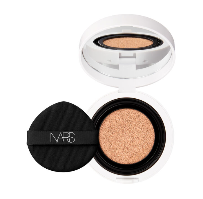Cushion Đỗ Thị Hà lựa chọn. Ảnh: narscosmetics