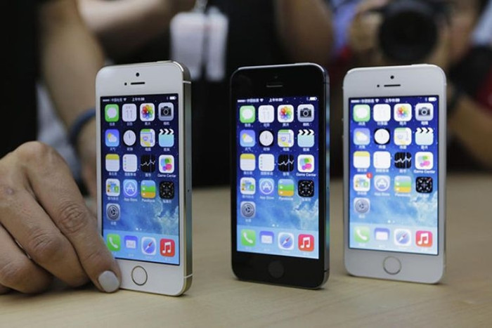 Điện thoại 7 chữ số của Xuân Hinh được coi như 'SE cổ điển'. Ảnh minh họa