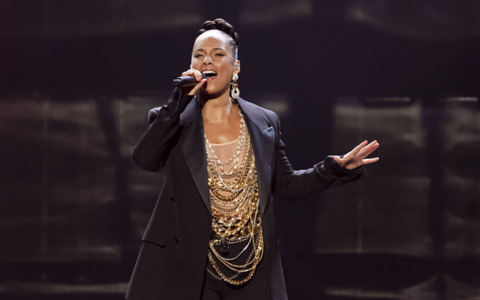 Nữ danh ca nổi tiếng thế giới tuyên bố một câu về Đức Phúc Ảnh 1