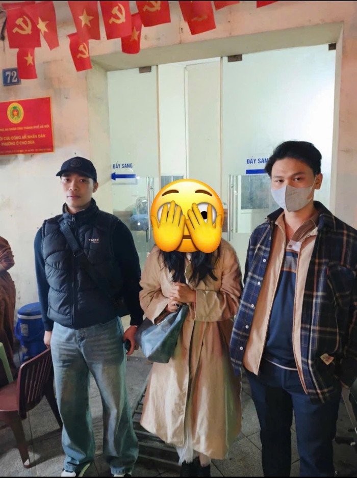 Nhờ sự can thiệp kịp thời, nữ sinh H. đã không có hành động dại dột. Ảnh: Công an phường Ô Chợ Dừa