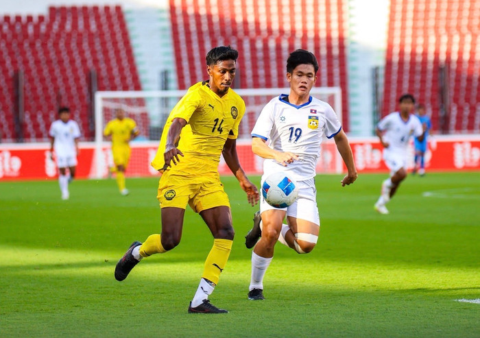 U22 Malaysia thắng Lào 4-1 không phải nhờ chơi quá hay, mà nhờ hiệu quả hơn Việt Nam. Ảnh: FAM