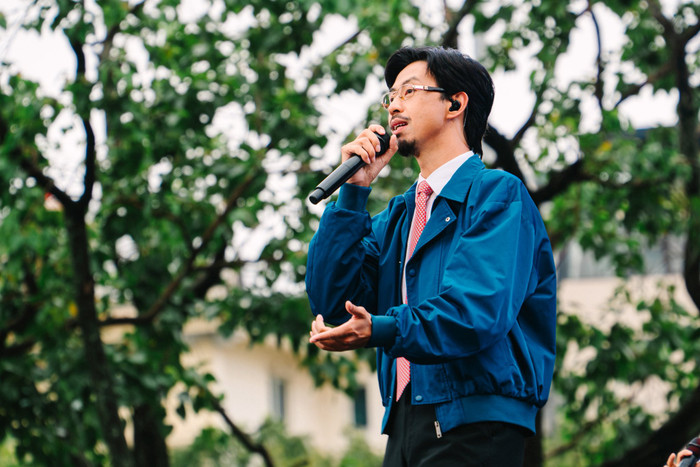 Đen Vâu lên tiếng về dự án Nuôi Em cũng như doanh thu từ bài hát Nấu Ăn Cho Em. (Ảnh FBNV)