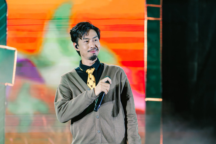 Nam rapper cho biết anh không phải là người sáng lập dự án, cũng như không tham gia vào bộ máy quản lý, vận hành hay quyết định việc sử dụng ngân sách của dự án này. (Ảnh FBNV)