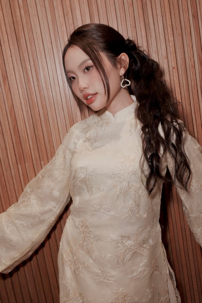 Nhiều khán giả nhận xét nhan sắc Phương Mỹ Chi ngày càng 'thăng hạng' rõ rệt. Ảnh: IGNV