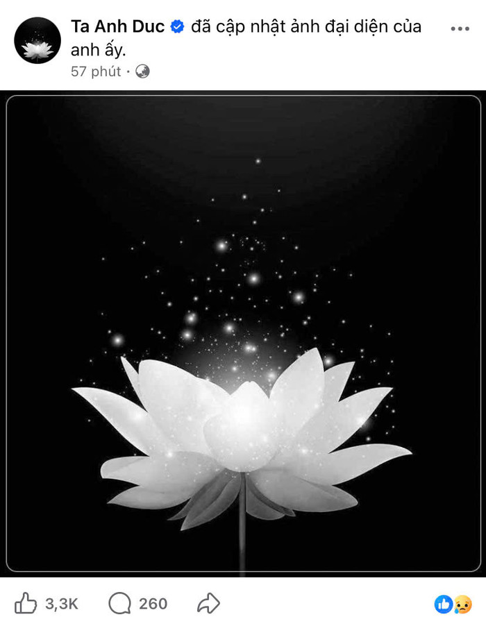 Anh Đức đã đổi ảnh đại diện tài khoản cá nhân thành ảnh bông sen trắng. Ảnh chụp màn hình