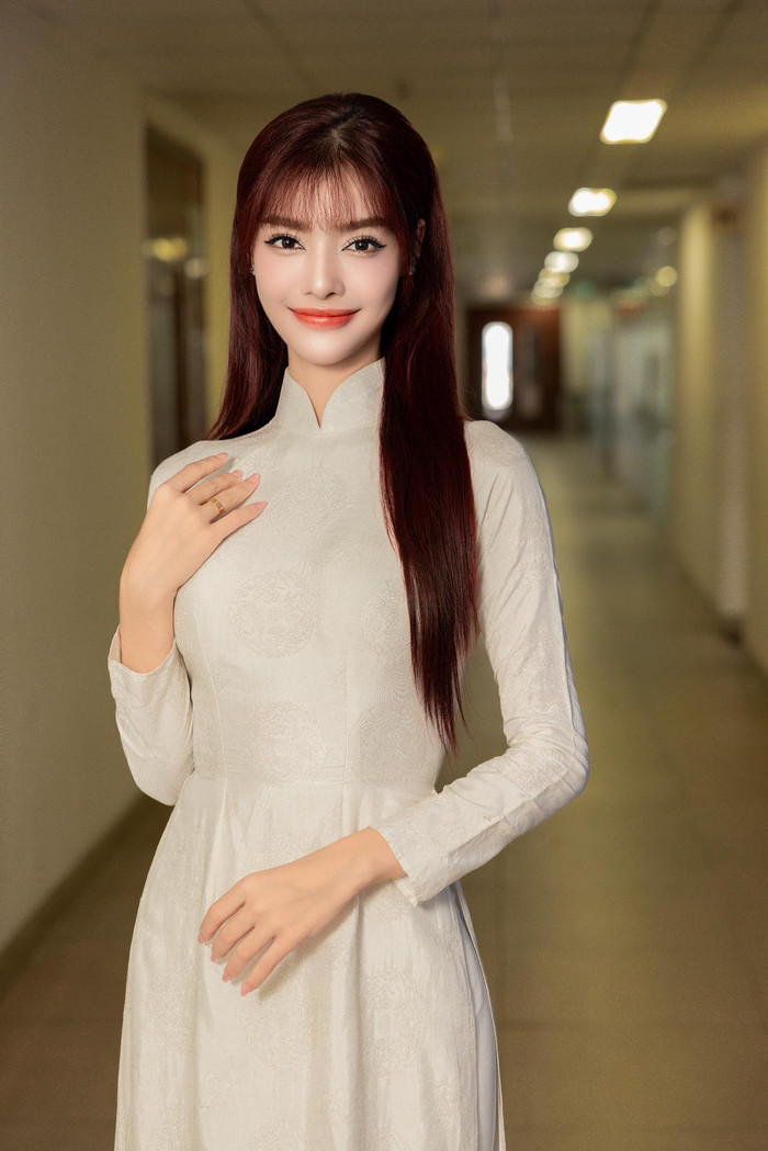 Nhiều người khuyên Á hậu Kiều Loan nên có hành động quyết liệt để tránh xảy ra chuyện ngoài ý muốn. Ảnh: FBNV