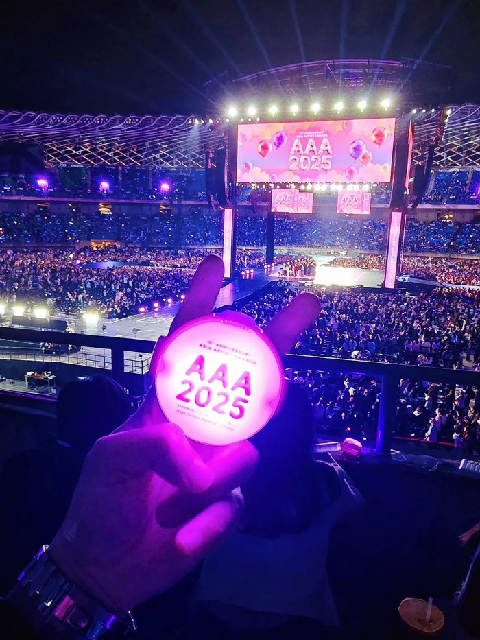 AAA 2025 bị tố 'dùng lại sân khấu của TWICE': Nhà sản xuất bức xúc lên tiếng, dọa kiện Ảnh 1