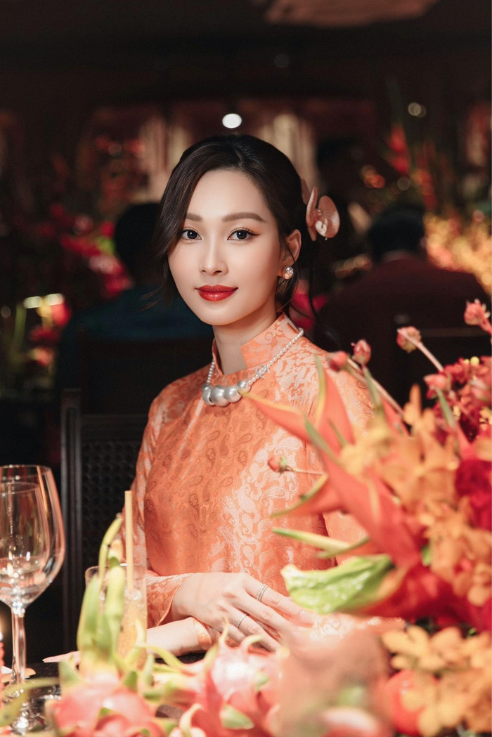 Đặng Thu Thảo đăng ảnh đi tiệc từ tháng 3 năm nay. Ảnh: FBNV