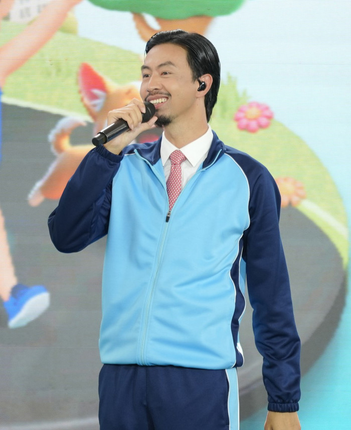 Đen Vâu sử dụng chiếc xe máy 30 triệu. Ảnh: FBNV