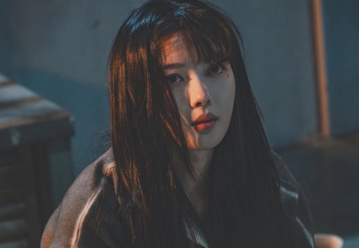 Kim Yoo Jung gây ám ảnh với hình tượng 'ác nữ' Baek Ah Jin