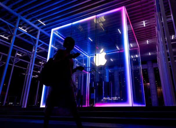 Apple công bố thay đổi nhân sự hàng loạt. Ảnh: Getty Images
