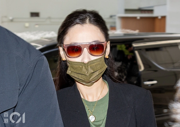 Vụ kiện giữa Trương Bá Chi và quản lý cũ đang là thông tin được nhiều khán giả quan tâm trong giới showbiz Hong Kong. Ảnh: HK01