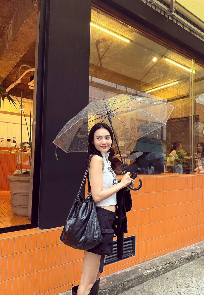 Nhiều khán giả khuyên Ninh Dương Lan Ngọc nên dành thời gian nghỉ ngơi để sức khoẻ hồi phục hoàn toàn trước khi đi làm trở lại. Ảnh: FBNV