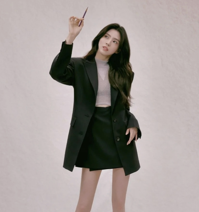 Han So Hee trong loạt ảnh mới trong veo 'hớp hồn' cư dân mạng.