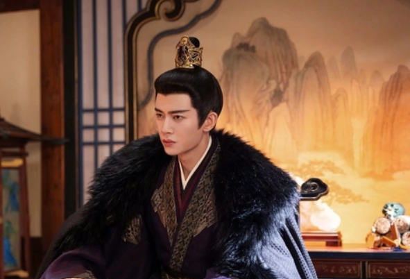 Tiêu Hoán - vị hoàng đế bệnh tật nhưng yêu đến mức điên cuồng
