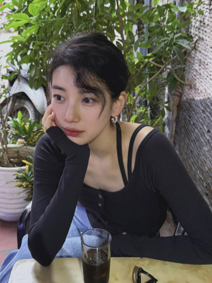 Mỹ nhân đình đám trong giới showbiz Hàn khéo khoe visual xinh đẹp. Ảnh: IGNV