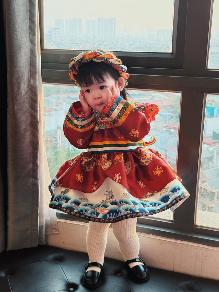 Hoa hậu Đỗ Mỹ Linh khoe con gái xinh như búp bê, ai nấy đều xuýt xoa Ảnh 2