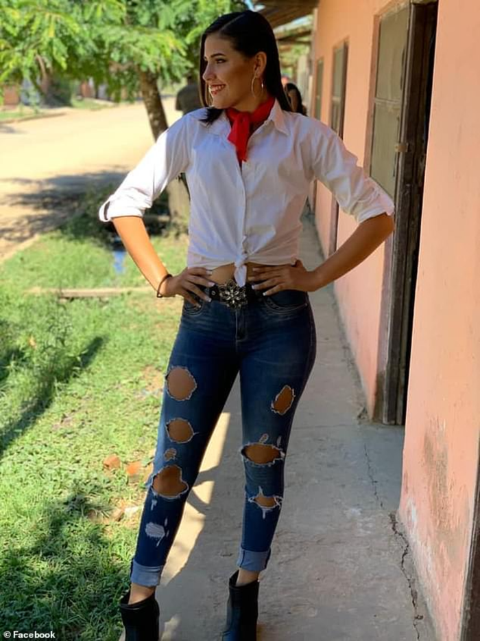 Hoa hậu Bolivia và bạn trai bị bắt vì vận chuyển 359 kg ma túy, trị giá 2,3 triệu USD. 