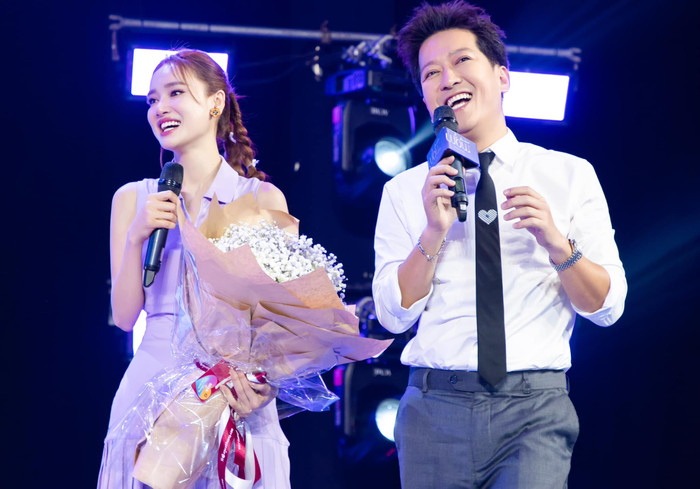 Trường Giang - Nhã Phương trong năm 2024 đã gây ấn tượng với công chúng nhờ màn giảm cân đầy ngoạn mục. Ảnh: FBNV