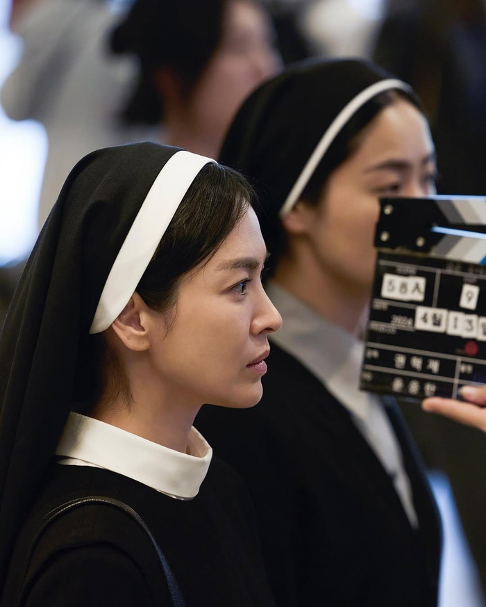 Song Hye Kyo báo tin vui với 'bạn trai' cực phẩm lớn hơn 2 tuổi Ảnh 2