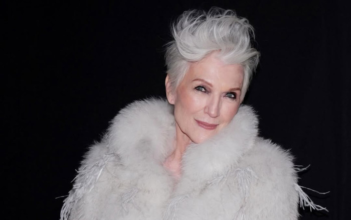 Mẹ Elon Musk: Biểu tượng của thời trang 'không tuổi' khuấy đảo sàn diễn NYFW Ảnh 2