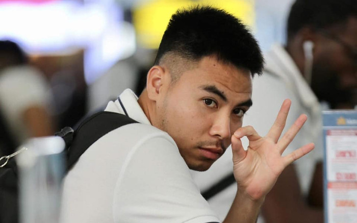 Phản ứng bất ngờ của tiền vệ Đức Huy Ảnh 2