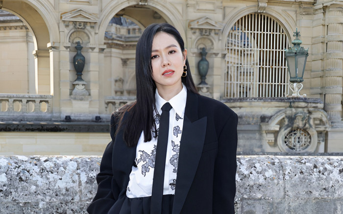 Nữ tổng tài gặp tai nạn được chàng lính đẹp trai cứu giúp, ai ngờ tìm được tình yêu đích thực Ảnh 2