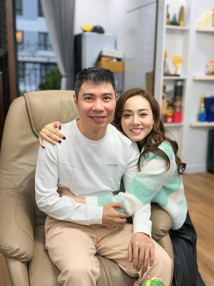 Nhiều người hi vọng NSND Công Lý sẽ sớm hồi phục sức khoẻ để tiếp tục cống hiến tài năng cho nghệ thuật. (Ảnh: FBNV)